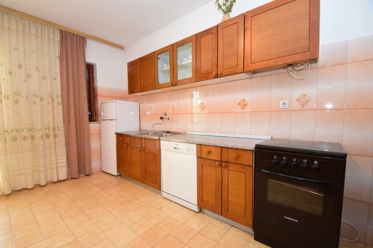 Apartments Ivan Starigrad Paklenica Eksteriør bilde