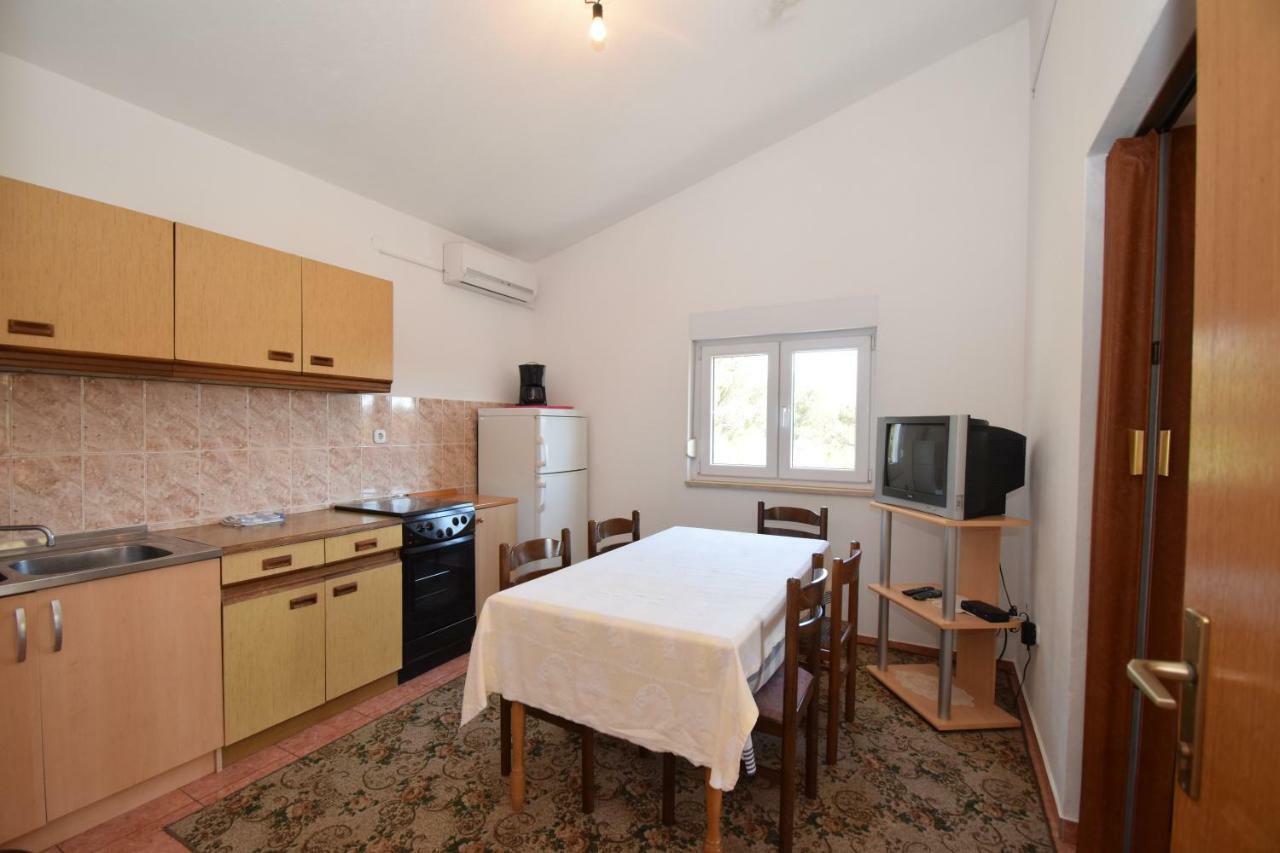 Apartments Ivan Starigrad Paklenica Eksteriør bilde
